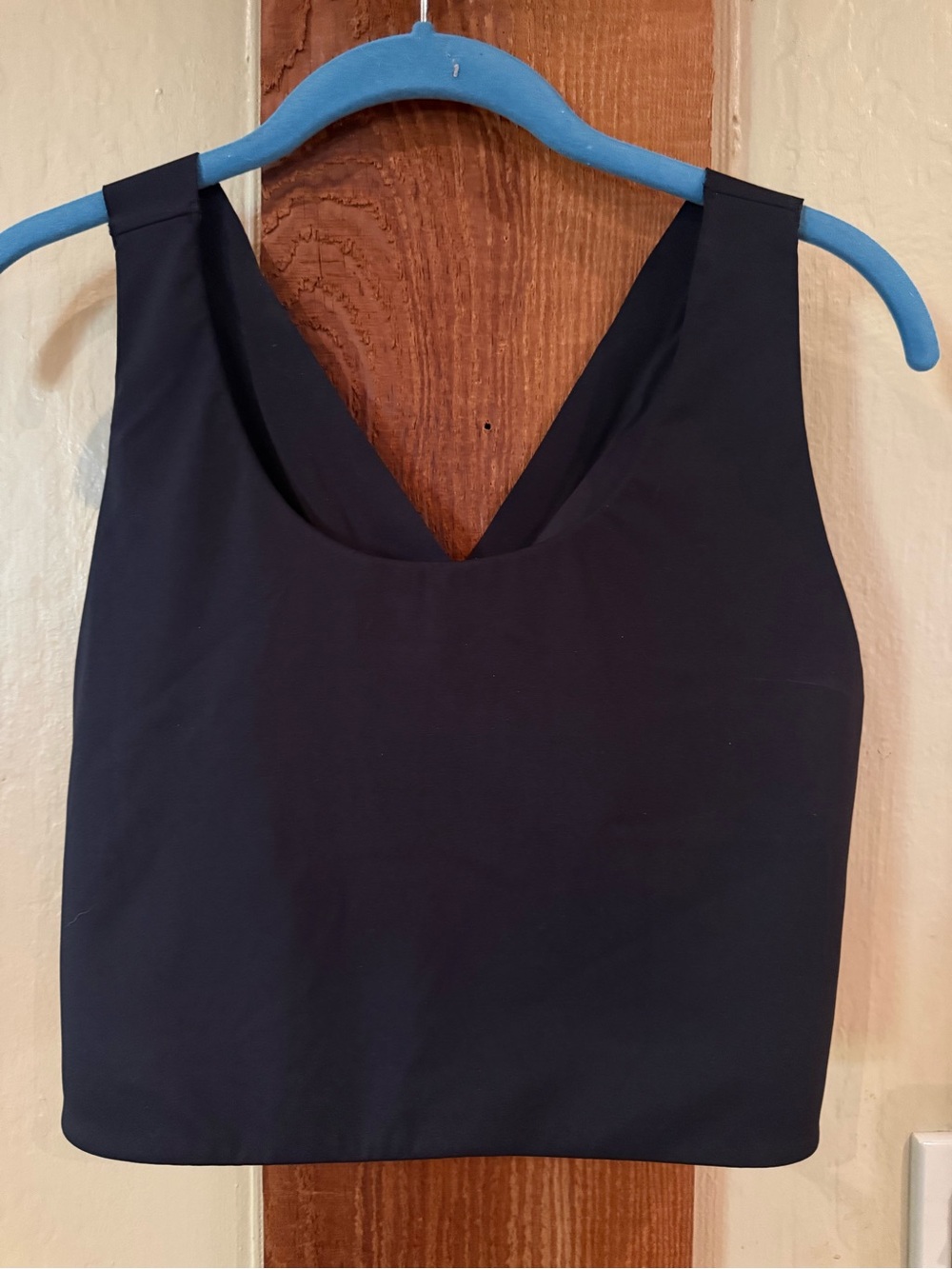 The North Face Women’s Black Crossover Sports Bra / Longline Crop Top – XL